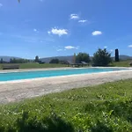 Feriehus De Un Artista En Plena Naturaleza Piscina Y Parque De Esculturas En *