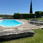 Feriehus De Un Artista En Plena Naturaleza Piscina Y Parque De Esculturas En Villarcayo