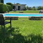 Feriehus De Un Artista En Plena Naturaleza Piscina Y Parque De Esculturas En *