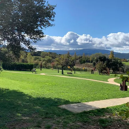 De Un Artista En Plena Naturaleza Piscina Y Parque De Esculturas En בית נופש *