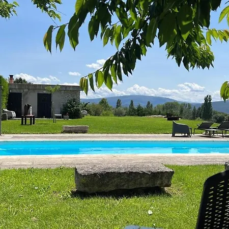De Un Artista En Plena Naturaleza Piscina Y Parque De Esculturas En * Villarcayo