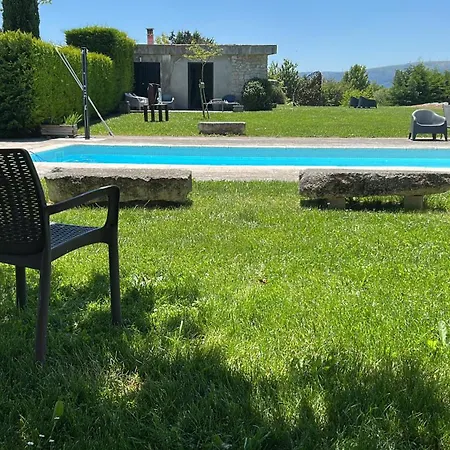 בית נופש De Un Artista En Plena Naturaleza Piscina Y Parque De Esculturas En *