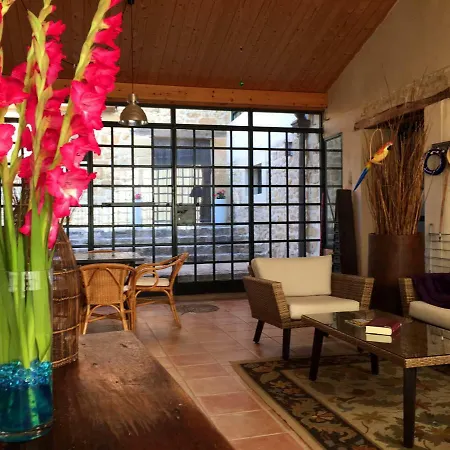 בית נופש De Un Artista En Plena Naturaleza Piscina Y Parque De Esculturas En *