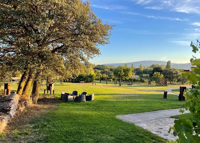 De Un Artista En Plena Naturaleza Piscina Y Parque De Esculturas En * Villarcayo