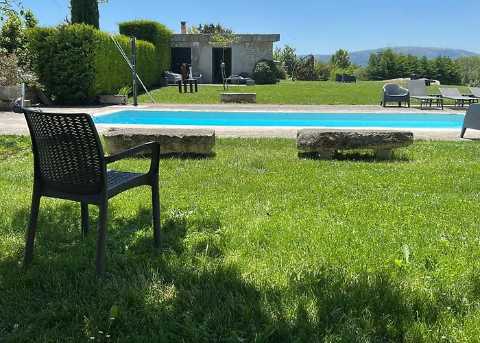 Vakantiehuis De Un Artista En Plena Naturaleza Piscina Y Parque De Esculturas En *